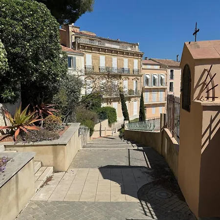 Daire Lumineux Et Terrasse Ensoleillee Portissol